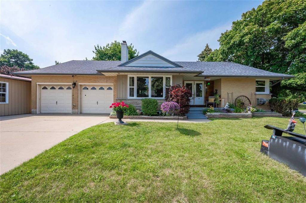 182 Islington AVE, Kitchener, ON N2B 1P7