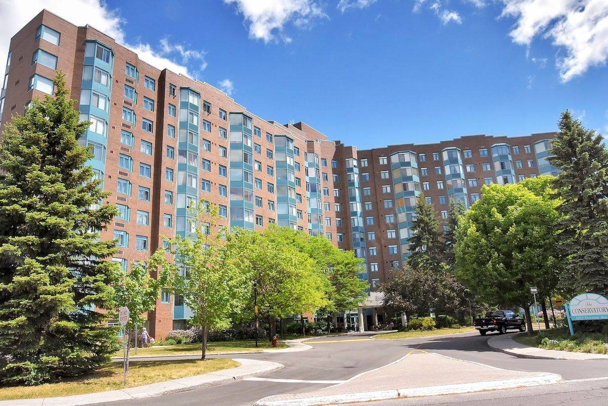 1025 Grenon AVE #101, Britannia Heights - Queensway Terrace N And Area, ON K2B 8S5