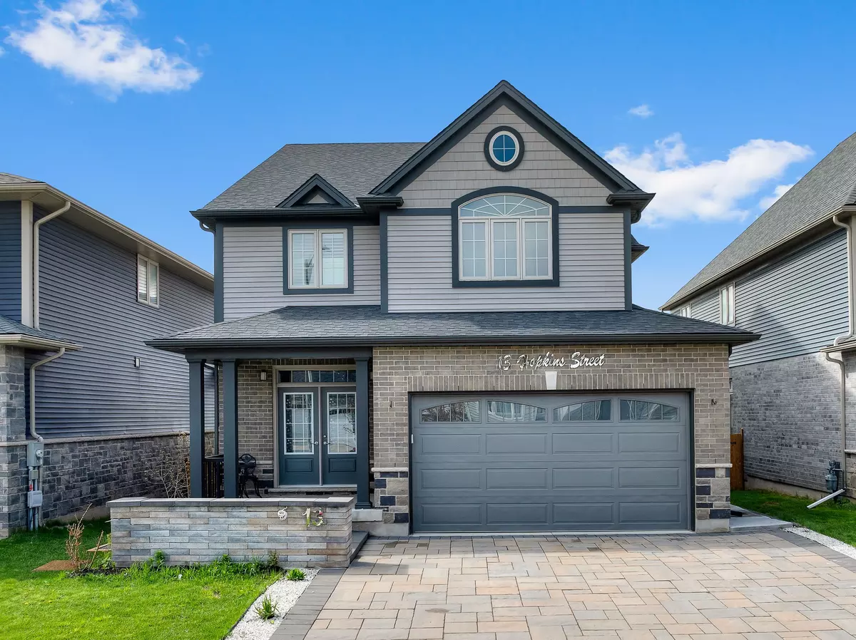 Thorold, ON L2V 0E9,13 Hopkins ST
