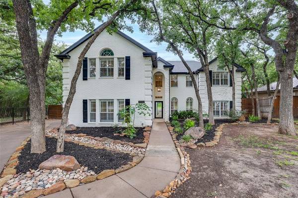 4502 Ridgecrest Drive, Arlington, TX 76017