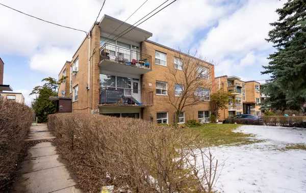 12 Fraserwood AVE, Toronto C04, ON M6B 2N4