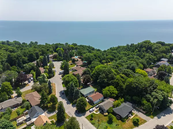 17 Ayre Point RD, Toronto E08, ON M1M 1G4