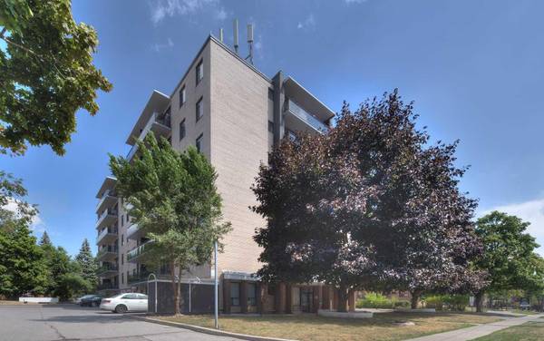 825 Kennedy RD #206, Toronto E04, ON M1K 2E6