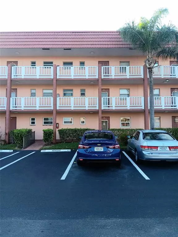 Sunrise, FL 33322,9421 E Sunrise Lakes Blvd #109