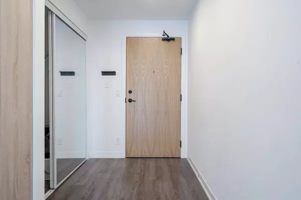 Vaughan, ON L4J 0B8,7950 Bathurst ST #1202