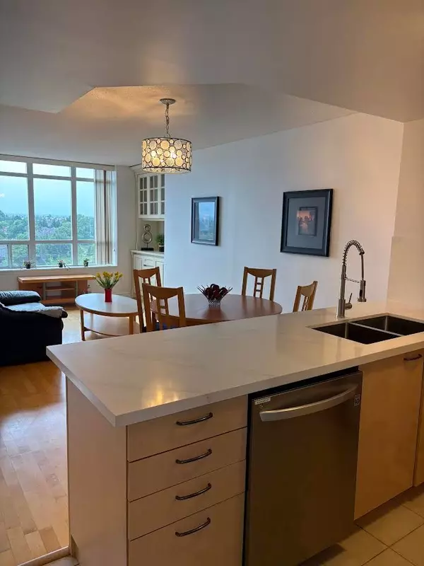Markham, ON L3T 7W5,130 Pond DR #1003