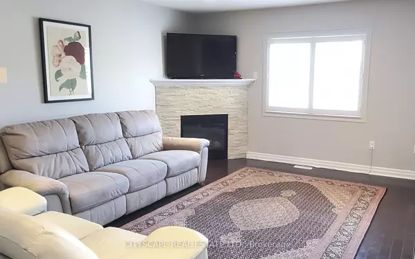 Newmarket, ON L3X 3H1,369 Kwapis BLVD