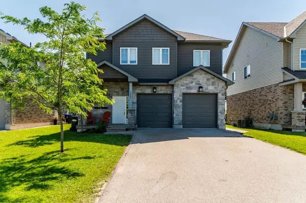3931 Wood AVE, Severn, ON L3V 0T9