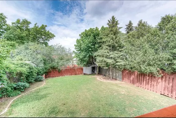 Waterloo, ON N2T 1W2,494 Old Orchard PL