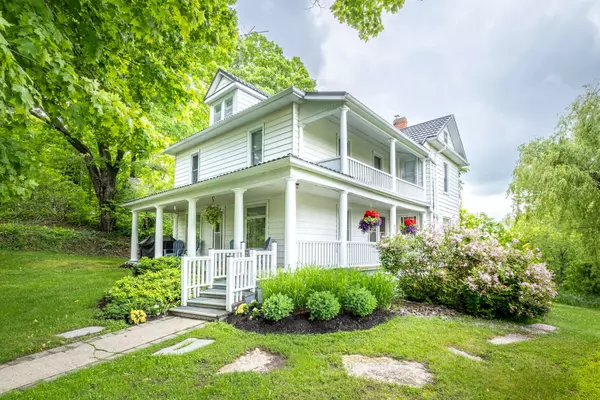 5507 Opinicon RD, Frontenac, ON K0H 2L0