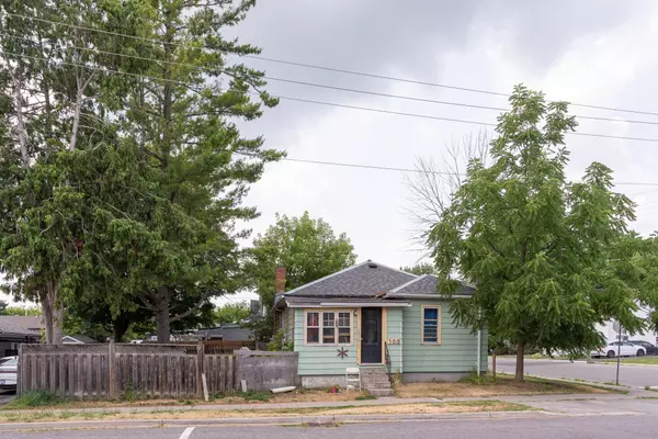 Deseronto, ON K0K 1X0,103 Centre ST