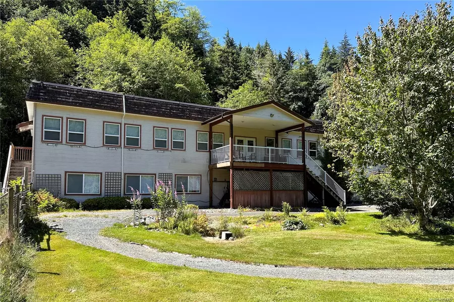 1165 Salmon River Main, Sayward, BC V0P 1R0