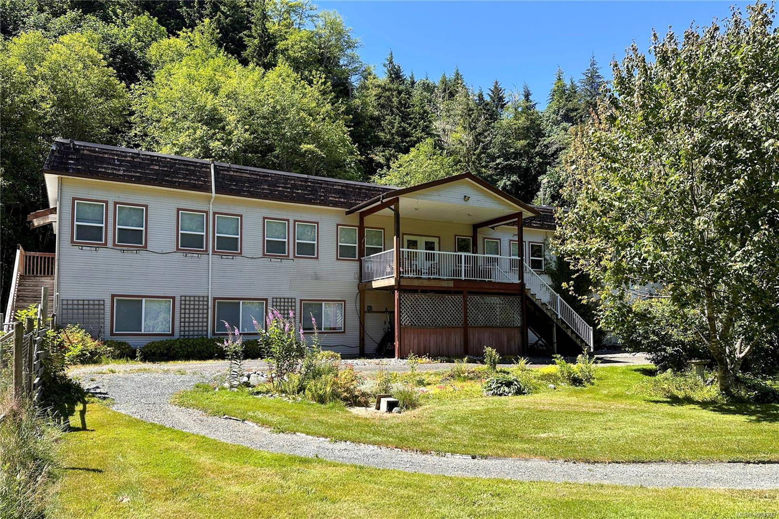 1165 Salmon River Main, Sayward, BC V0P 1R0