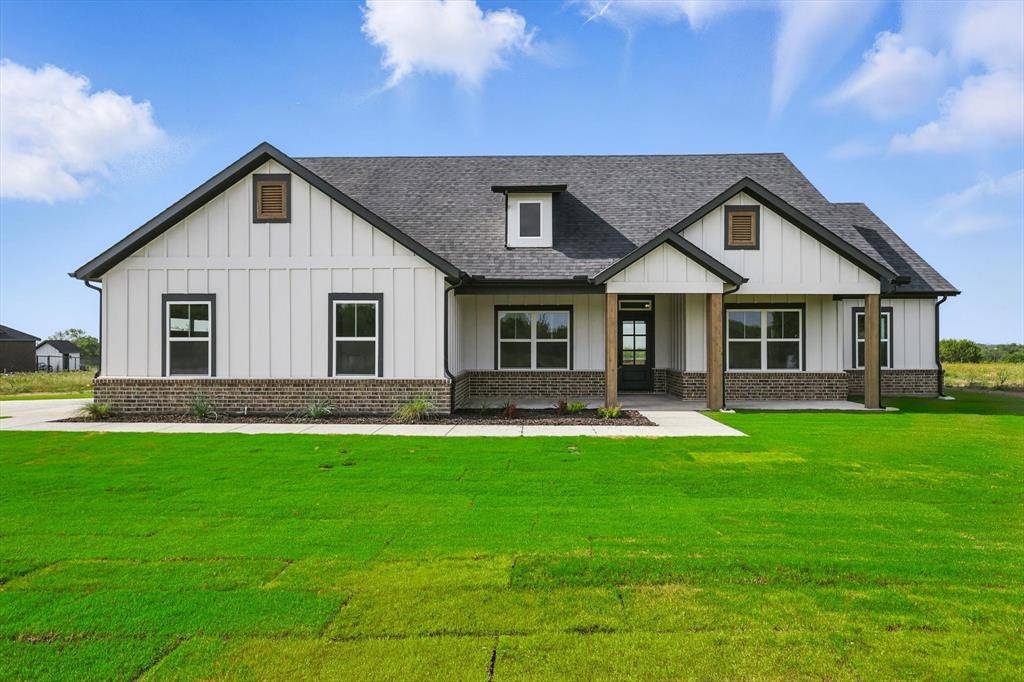 169 Gilmore Court, Lipan, TX 76462