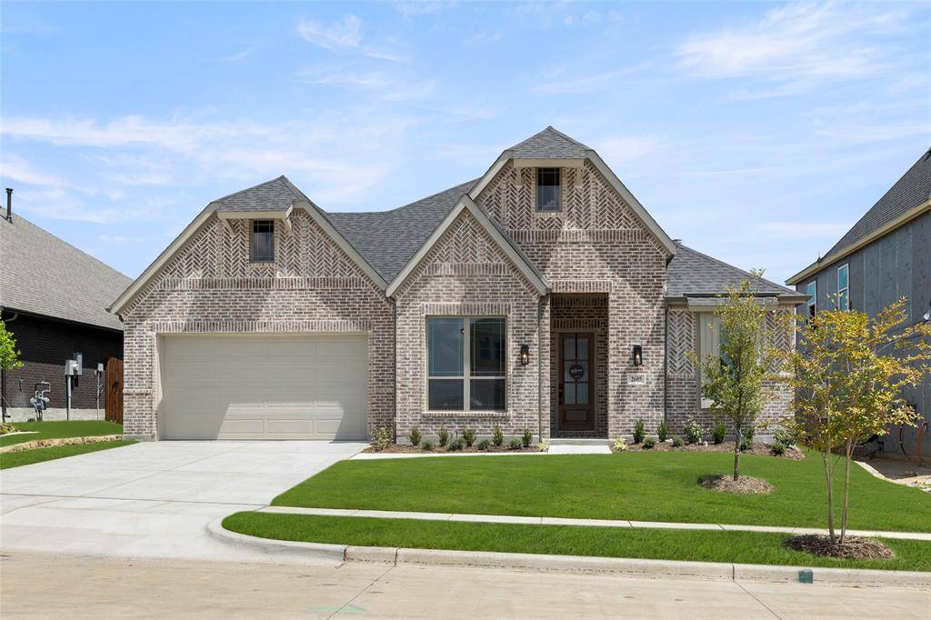 2605 Steve Street, Burleson, TX 76028