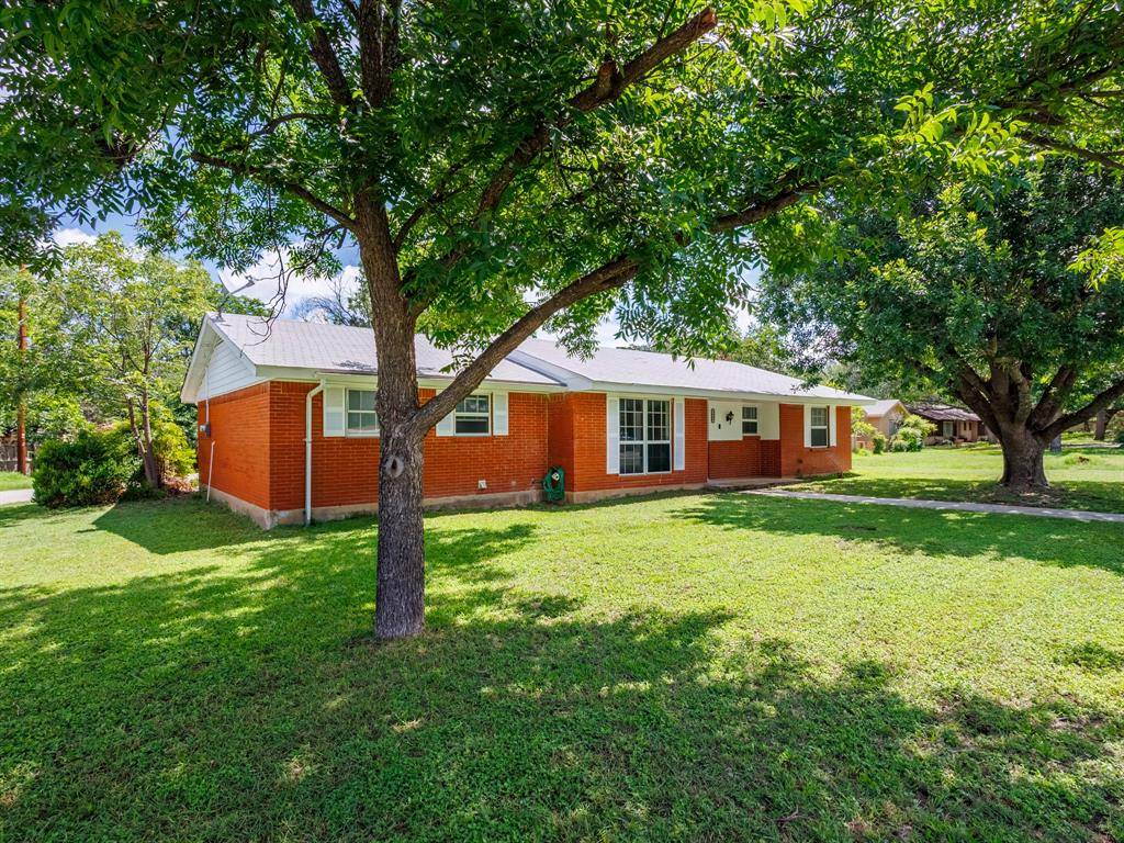 Brownwood, TX 76801,3900 Oakdale Drive