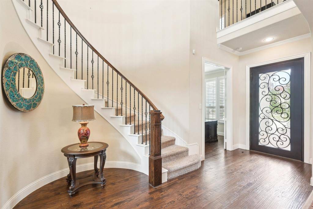 Plano, TX 75075,1600 Farmstead Street