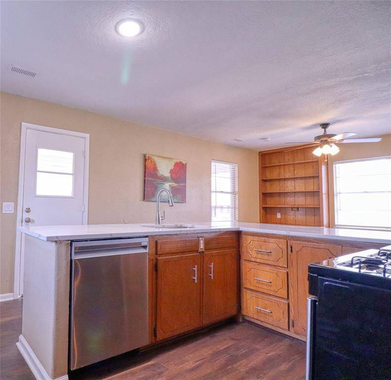 Pilot Point, TX 76258,516 S CHURCH Street