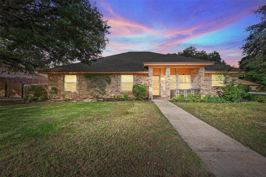 7100 Church Park Drive, Fort Worth, TX 76133