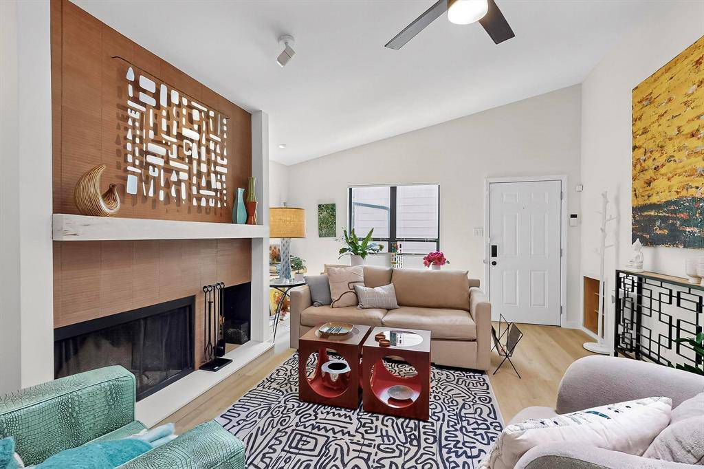 Dallas, TX 75214,6646 E Lovers Lane #408