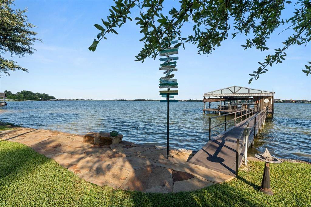 Waxahachie, TX 75165,129 Lakeshore Drive