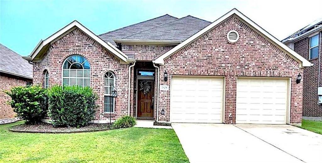 2808 Cedar Ridge Lane, Fort Worth, TX 76177