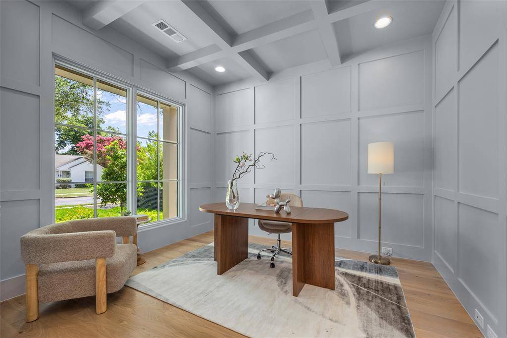 Dallas, TX 75209,7523 Robin Road
