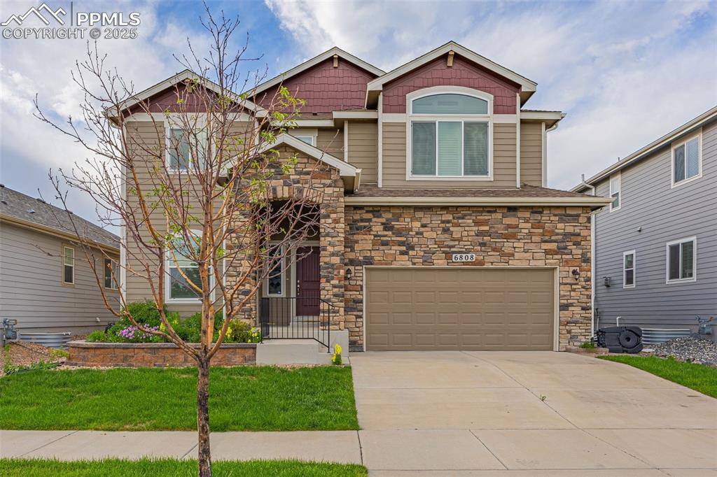 6808 Black Saddle DR, Colorado Springs, CO 80924