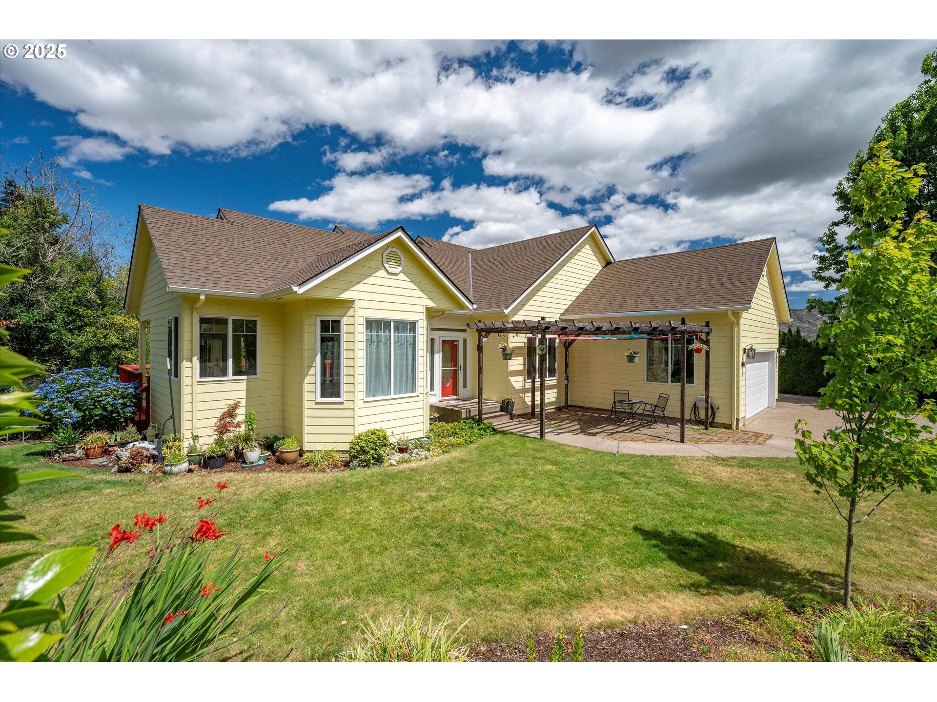2436 SW OAKWOOD CT, Dallas, OR 97338