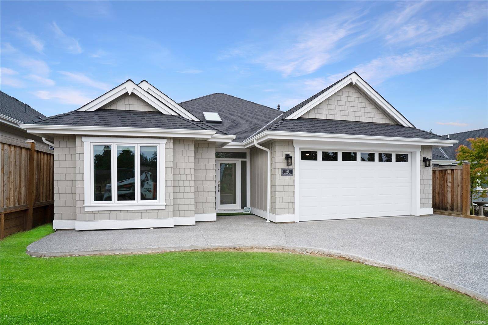 600 Rainbow Way, Parksville, BC V9P 1H3