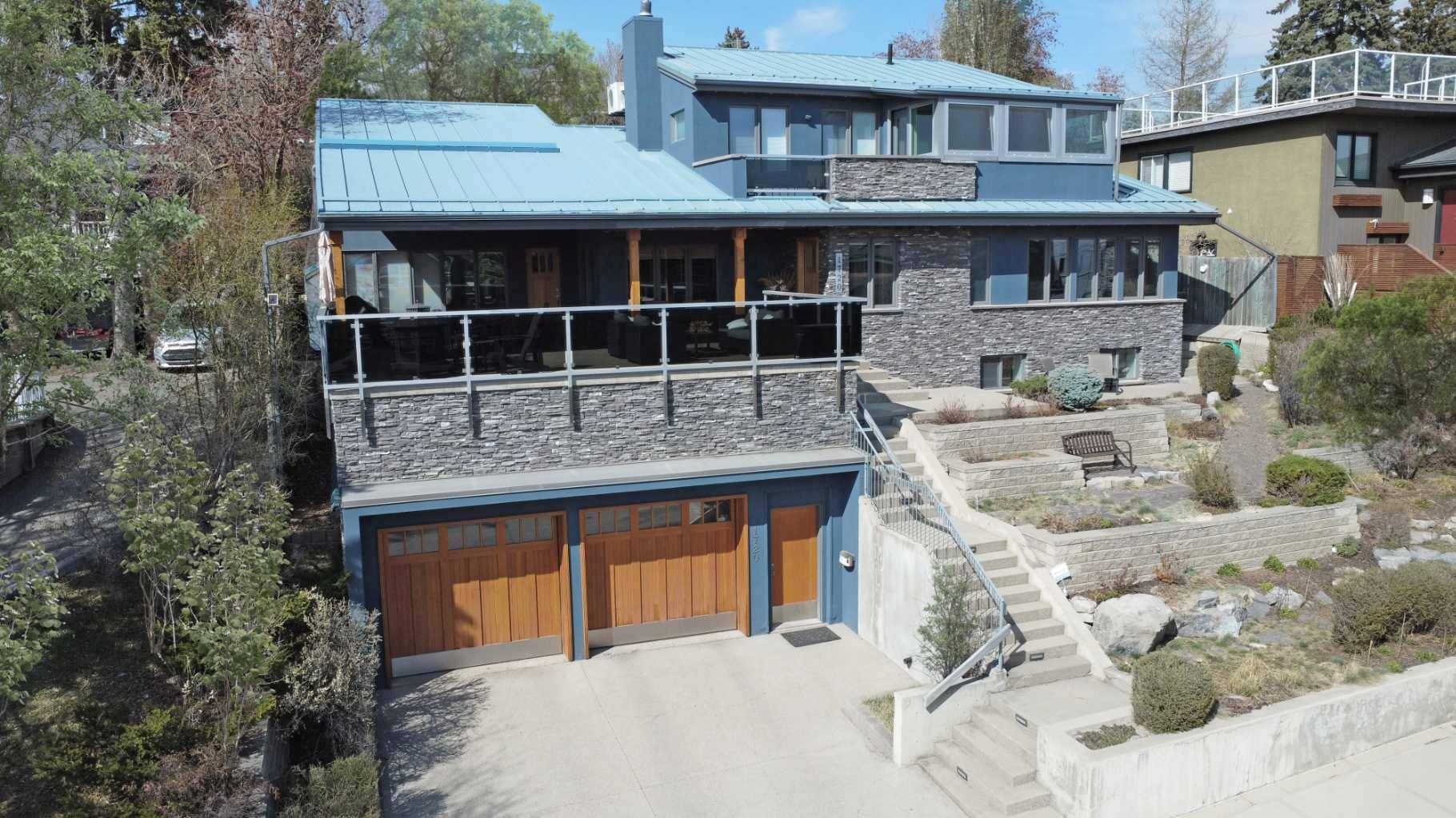 1720 12 AVE NW, Calgary, AB T2N 1J2