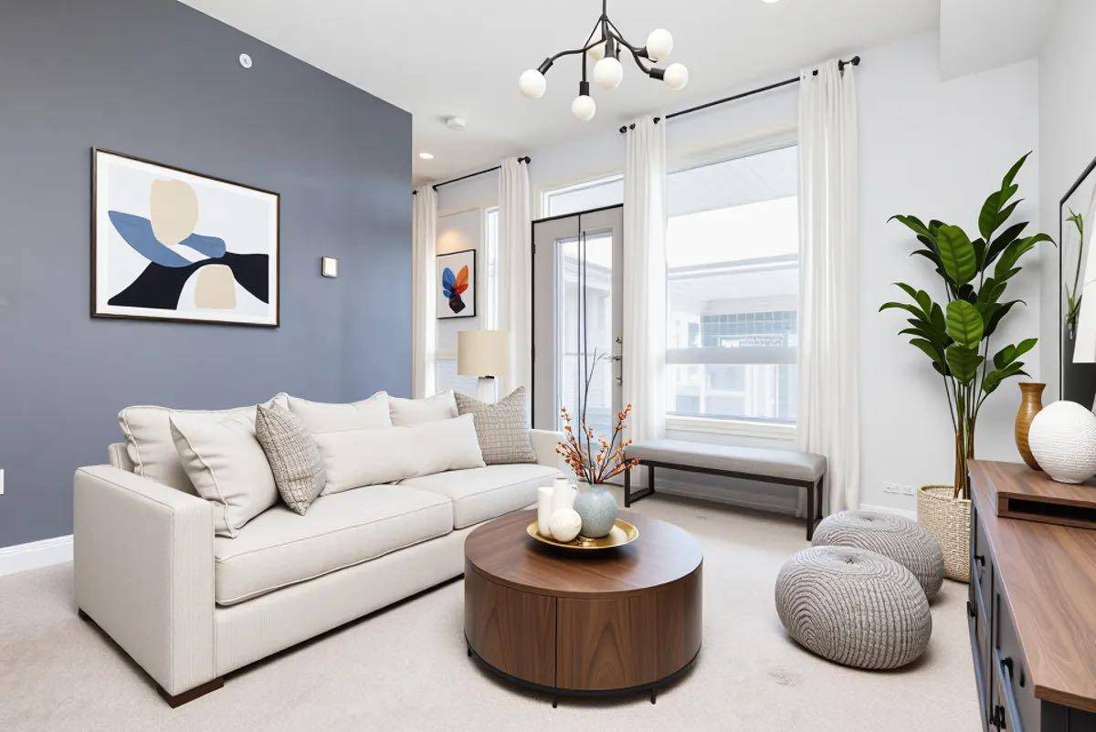 Calgary, AB T2L 0Y2,3111 34 AVE NW #434