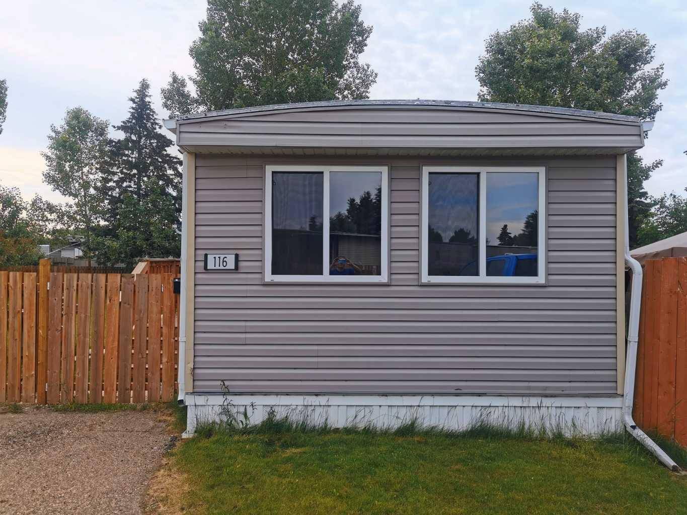 Red Deer, AB T4P 2A6,5344 76 ST #116