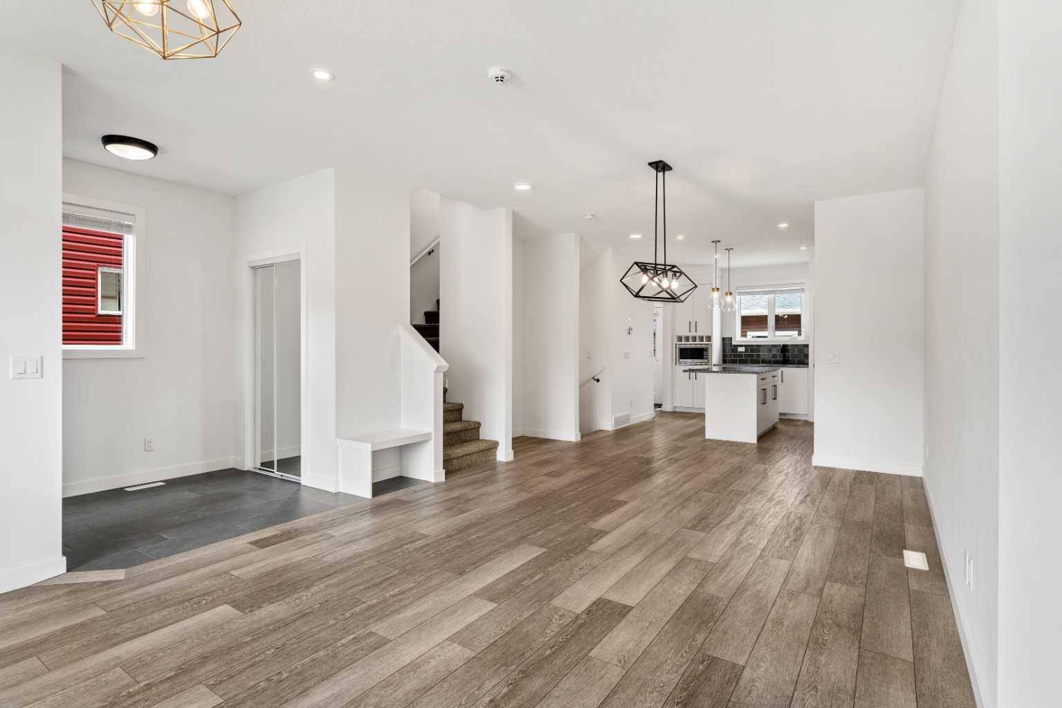 Chestermere, AB T1X 2N6,162 Chelsea GRV