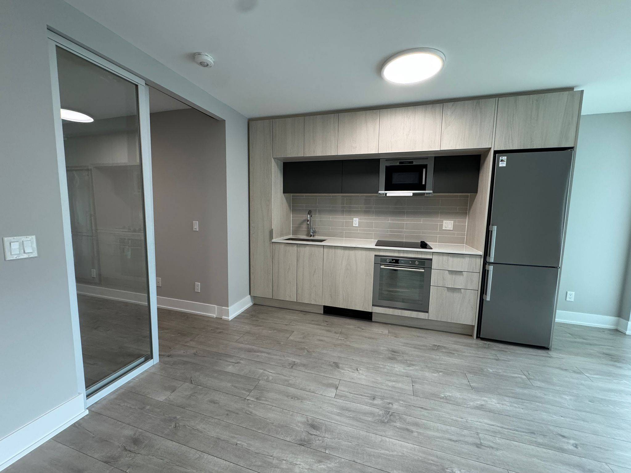 Toronto C03, ON M4S 0B9,1 Belsize DR #318