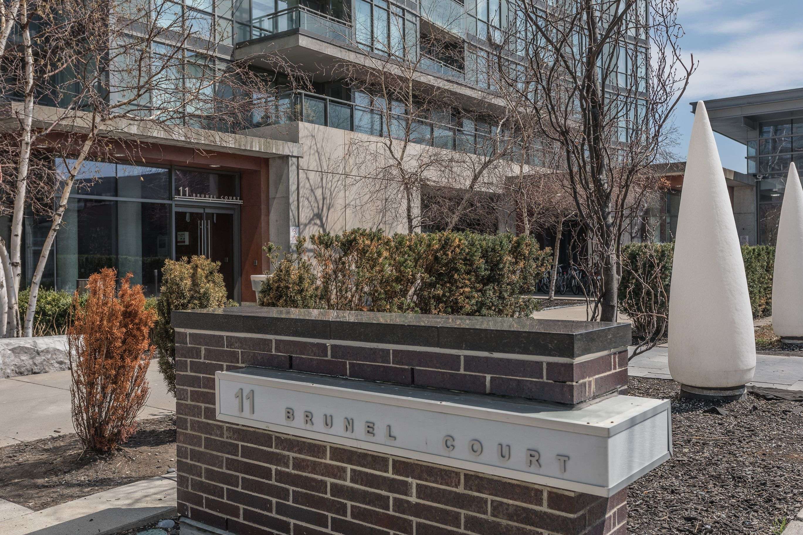 11 Brunel CT #205, Toronto C01, ON M5V 3Y3