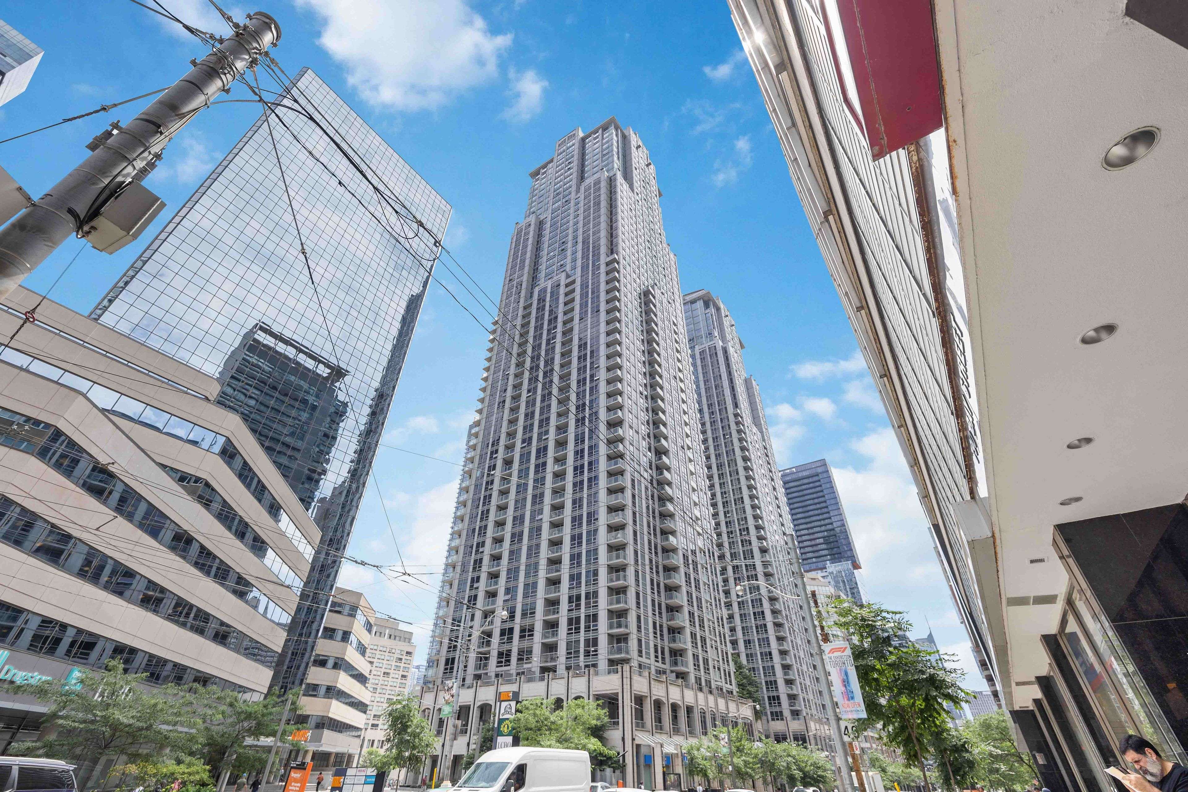 763 Bay ST #309, Toronto C01, ON M5G 2R3