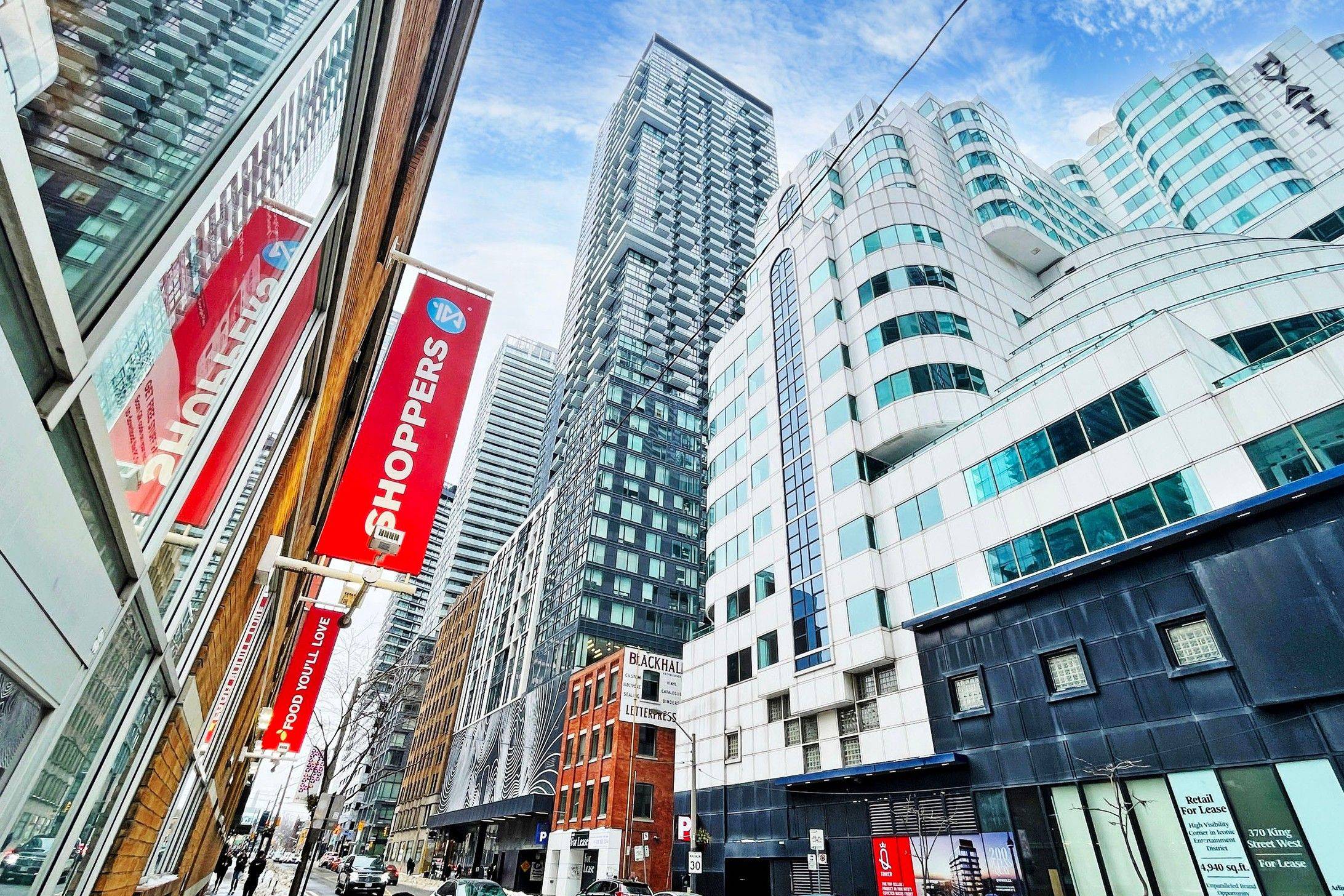 87 Peter ST #617, Toronto C01, ON M5V 0P1