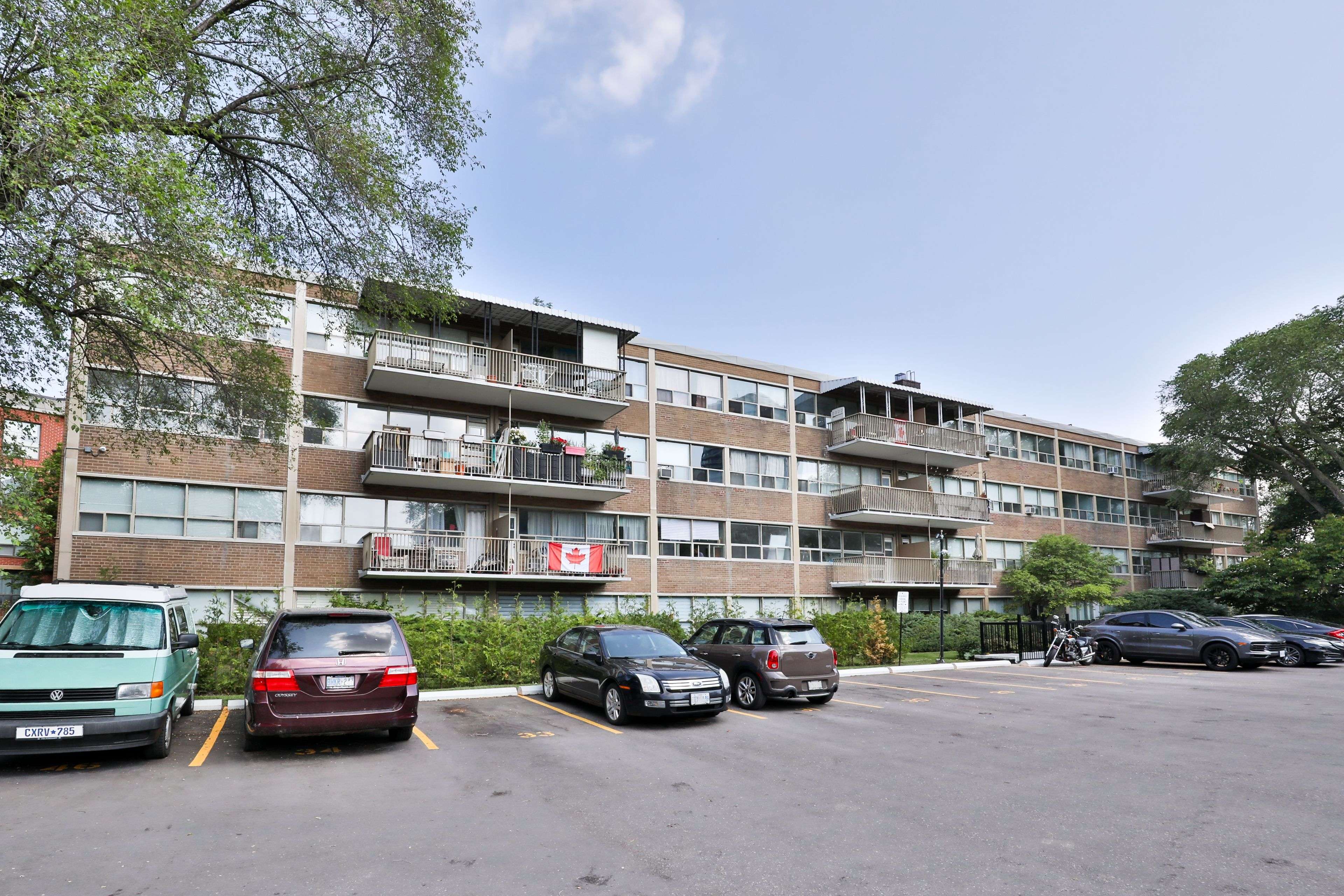 160 The Donway W N/A #104, Toronto C13, ON M3C 2G1