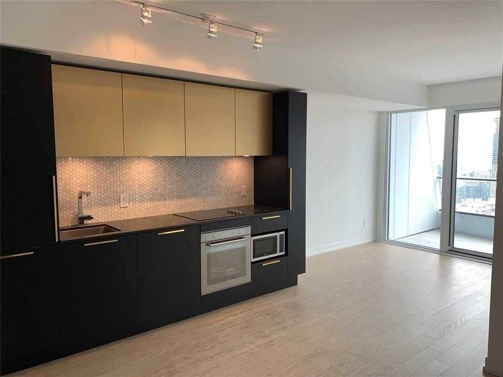Toronto C08, ON M4Y 0E8,85 Wood ST #3602