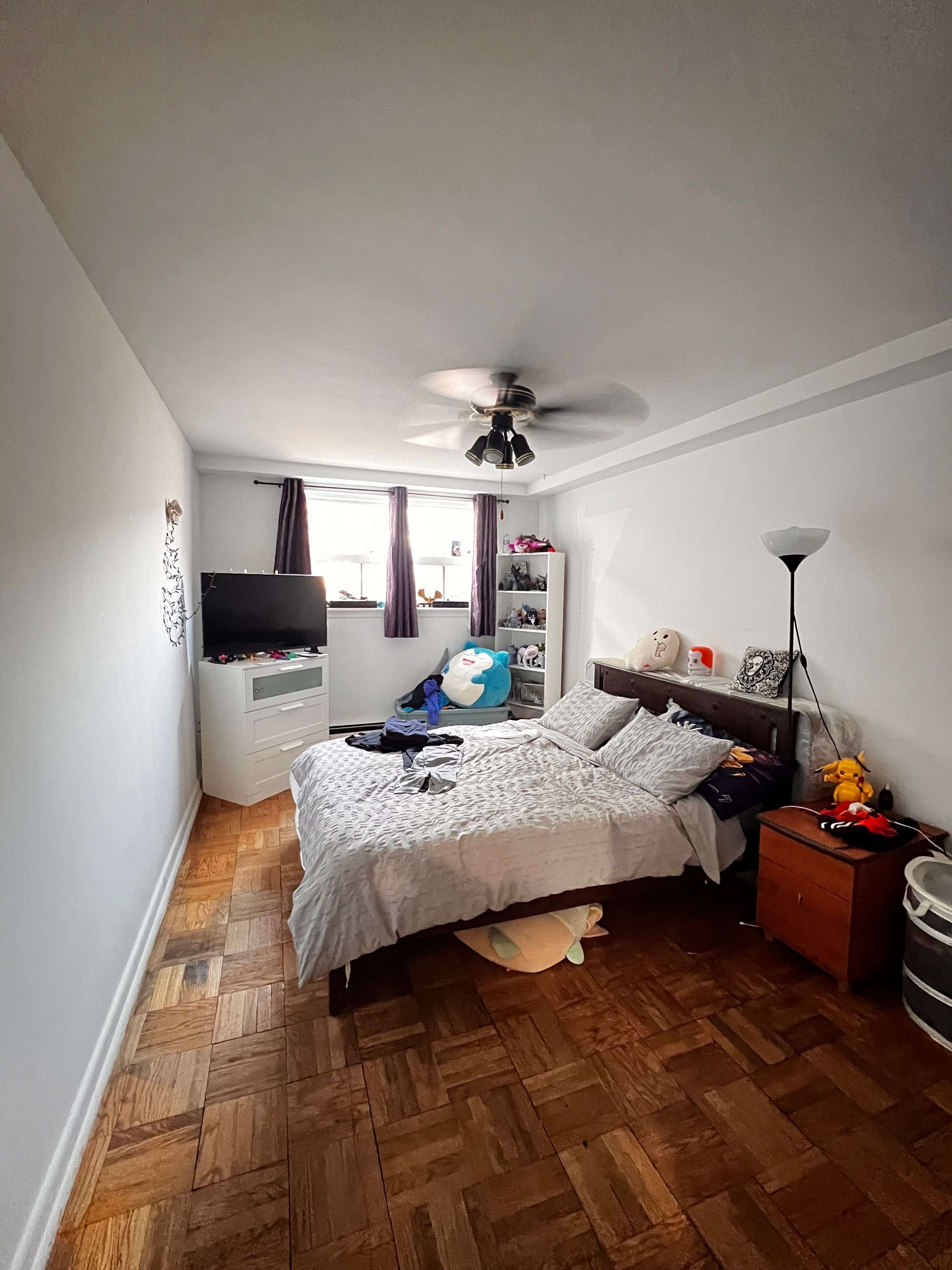 Toronto C06, ON M3H 4P9,152 Overbrook PL #1