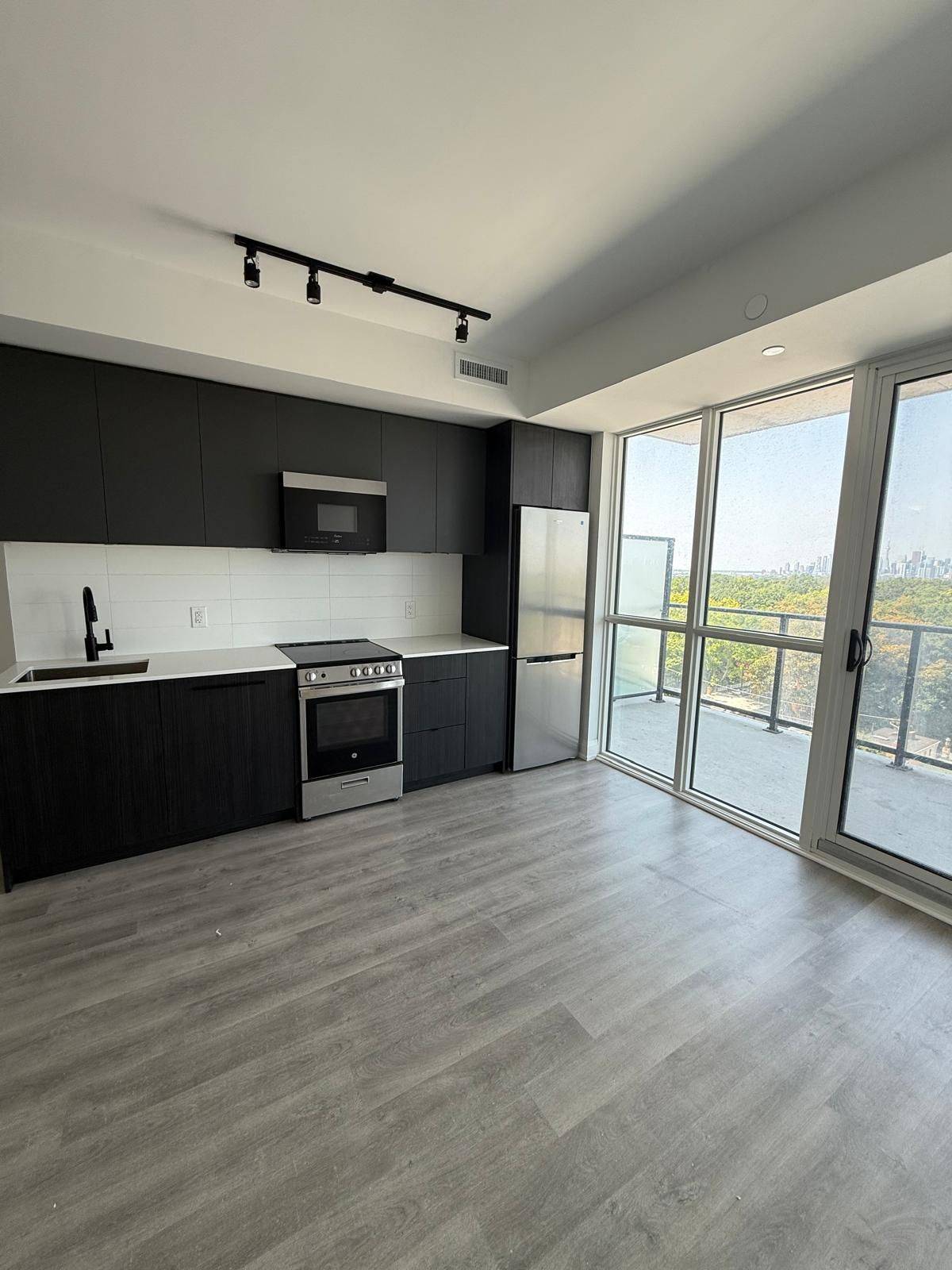 Toronto E02, ON M4C 0B1,2369 Danforth AVE #902