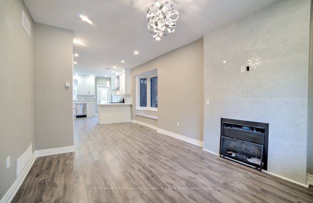 Toronto E02, ON M4L 3J6,58 Bellhaven RD #A