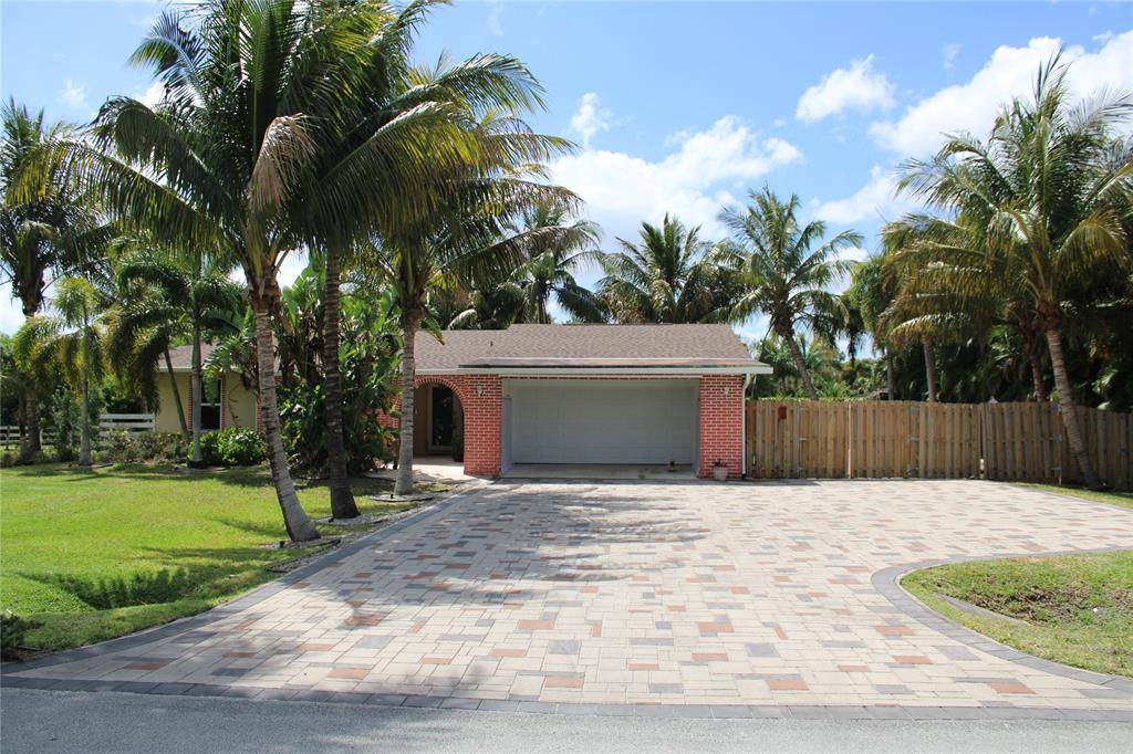 861 NW 116th Ave, Plantation, FL 33325