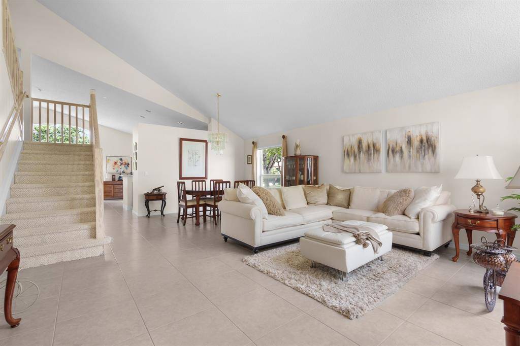 Pembroke Pines, FL 33028,14203 NW 22nd St