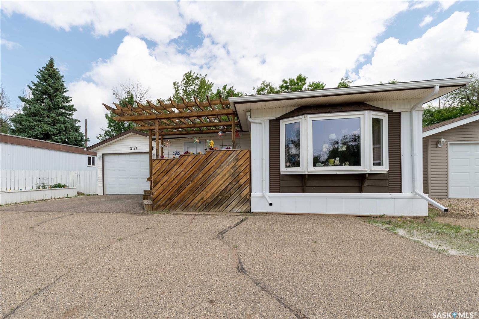 B21-1455 9th AVENUE NE, Moose Jaw, SK S6H 1C6