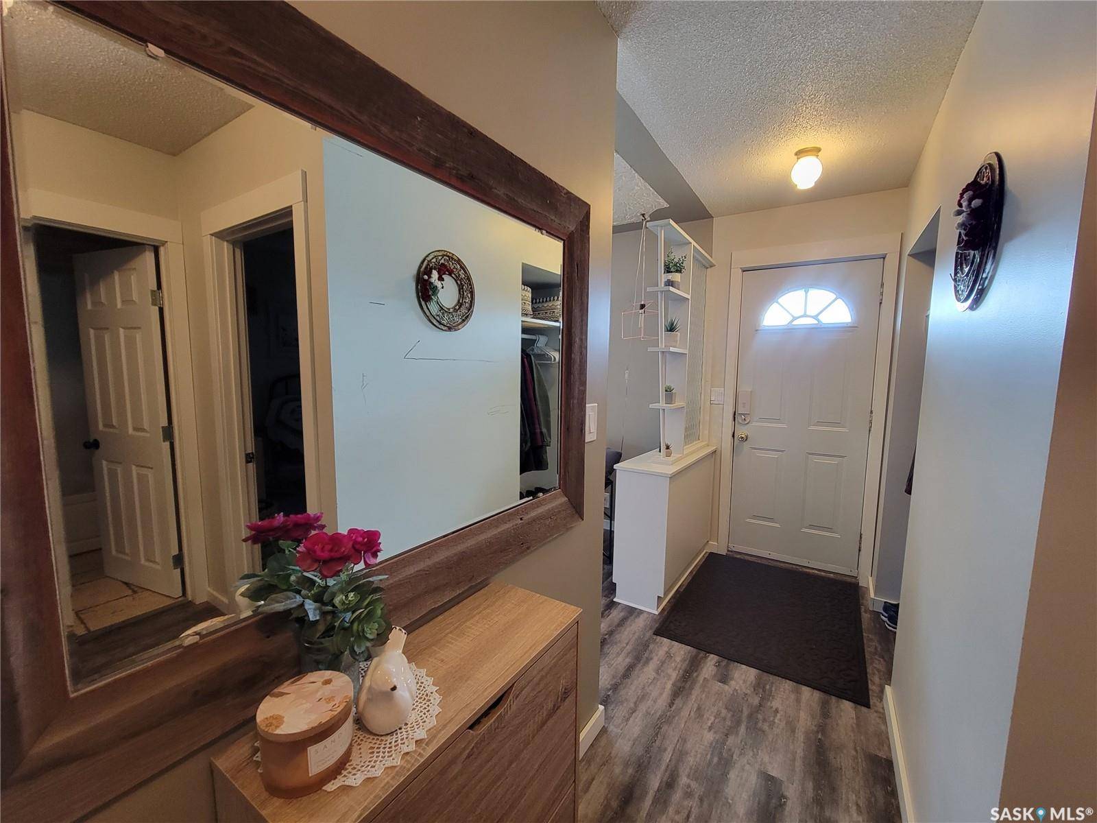 Macklin, SK S0L 2C0,5103 Leader STREET