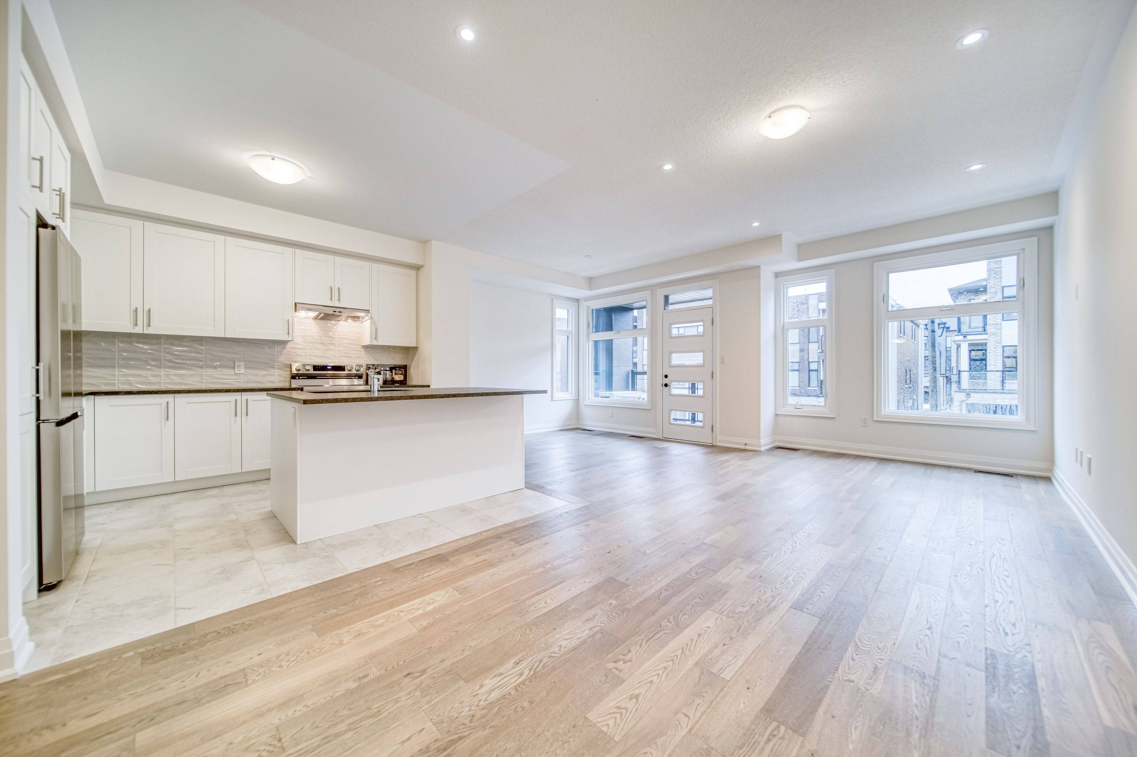1301 Dempster LN, Oakville, ON L6H 7Z2