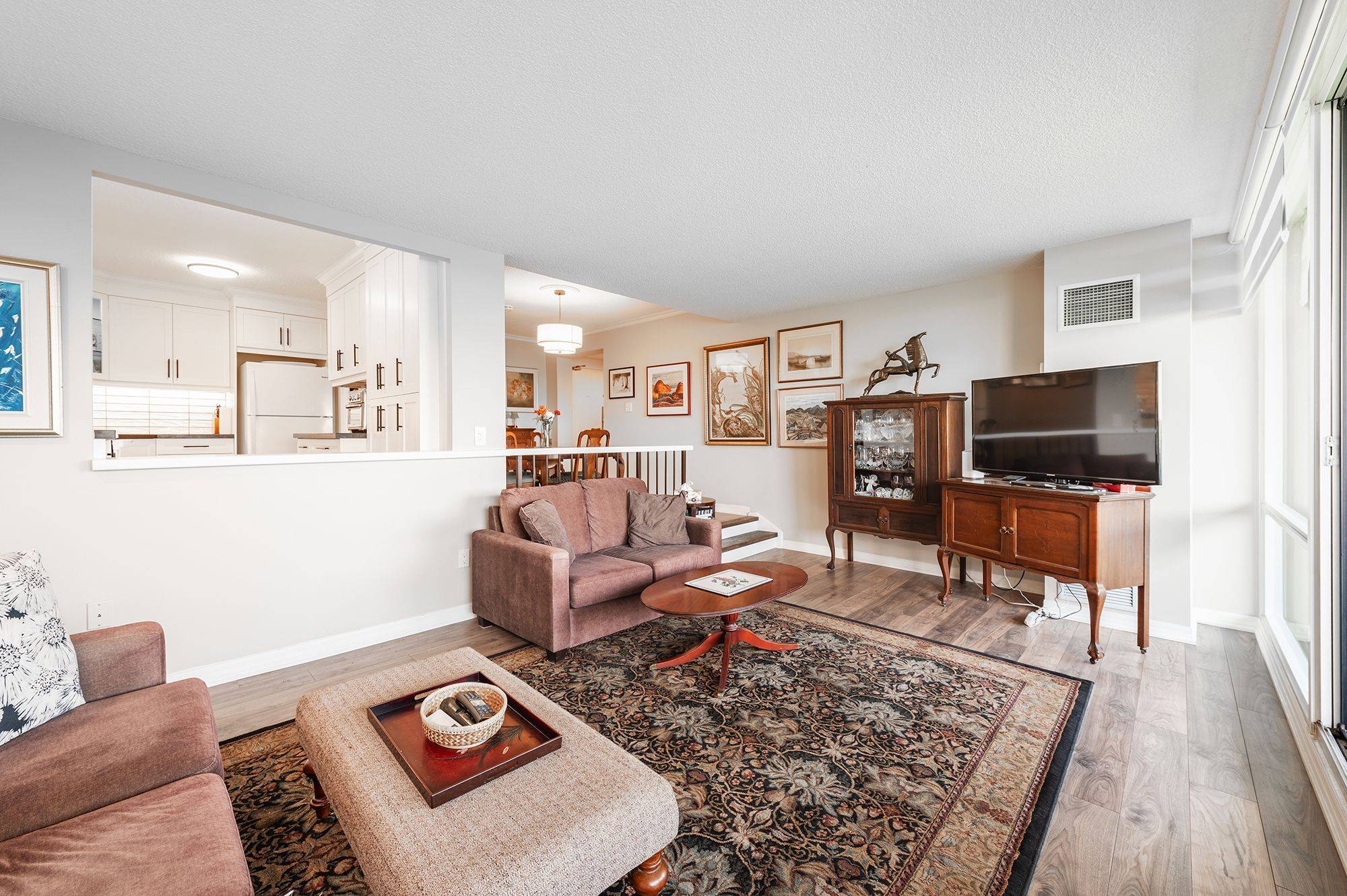 Toronto W03, ON M6N 4X6,260 Scarlett RD #1802