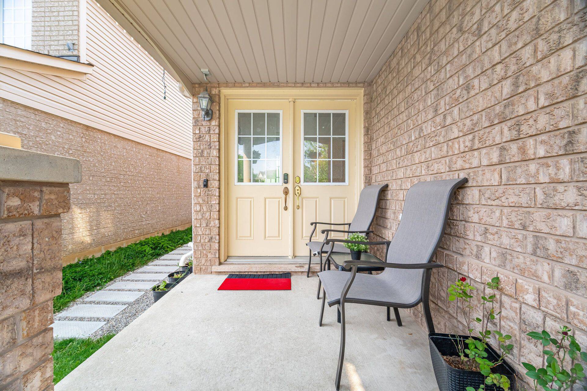 Milton, ON L9T 6X5,1111 Hepburn RD